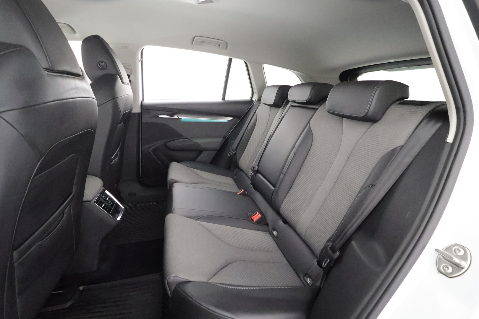 SKODA Enyaq 2022