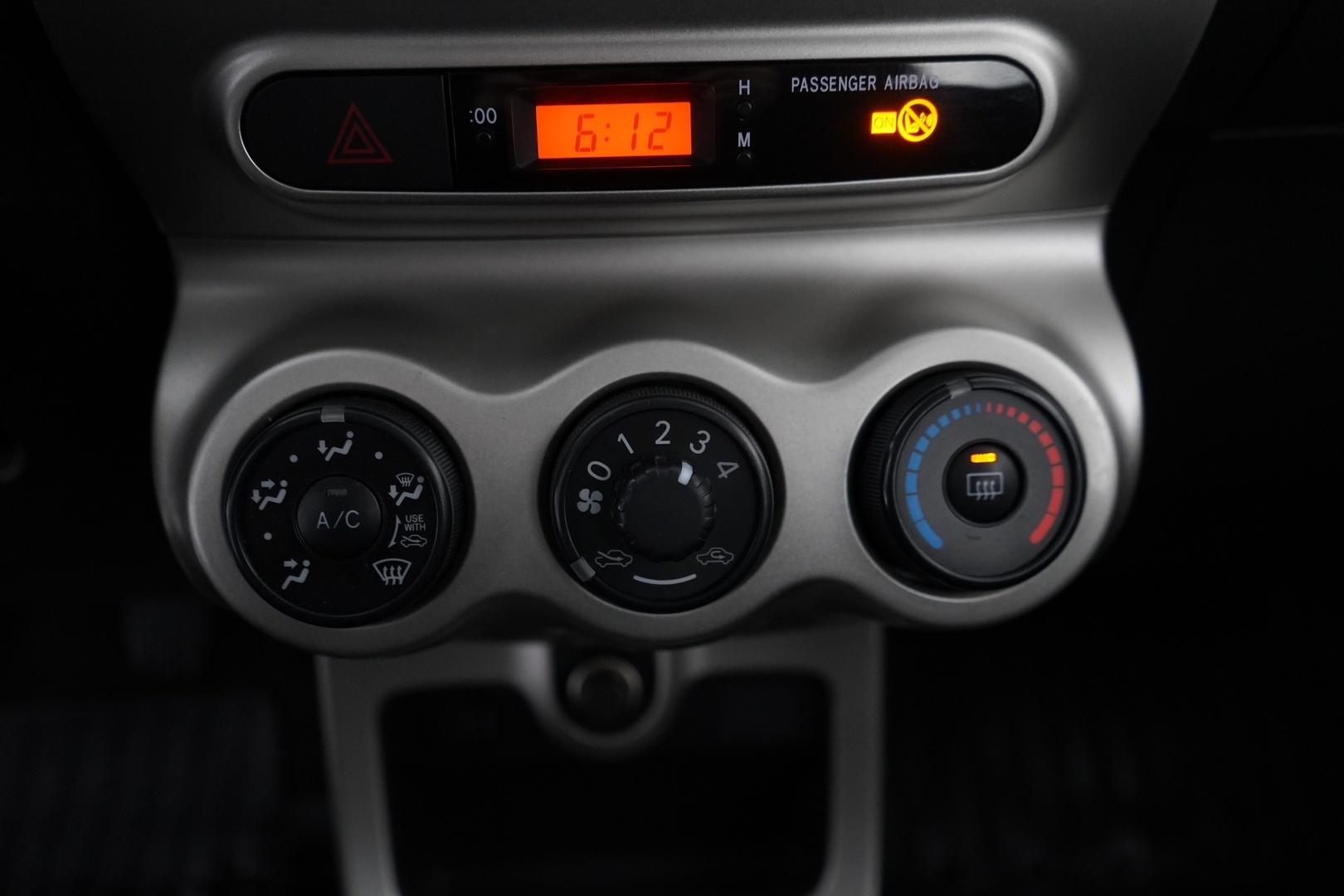 TOYOTA Urban Cruiser 2010