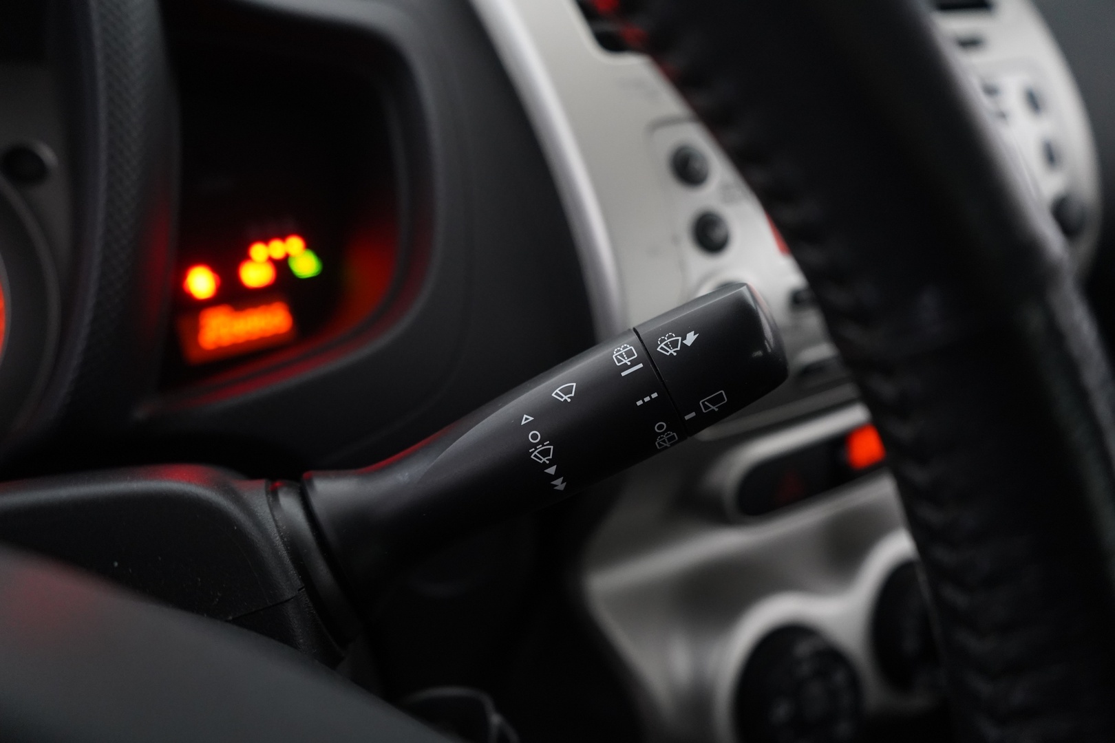 TOYOTA Urban Cruiser 2010