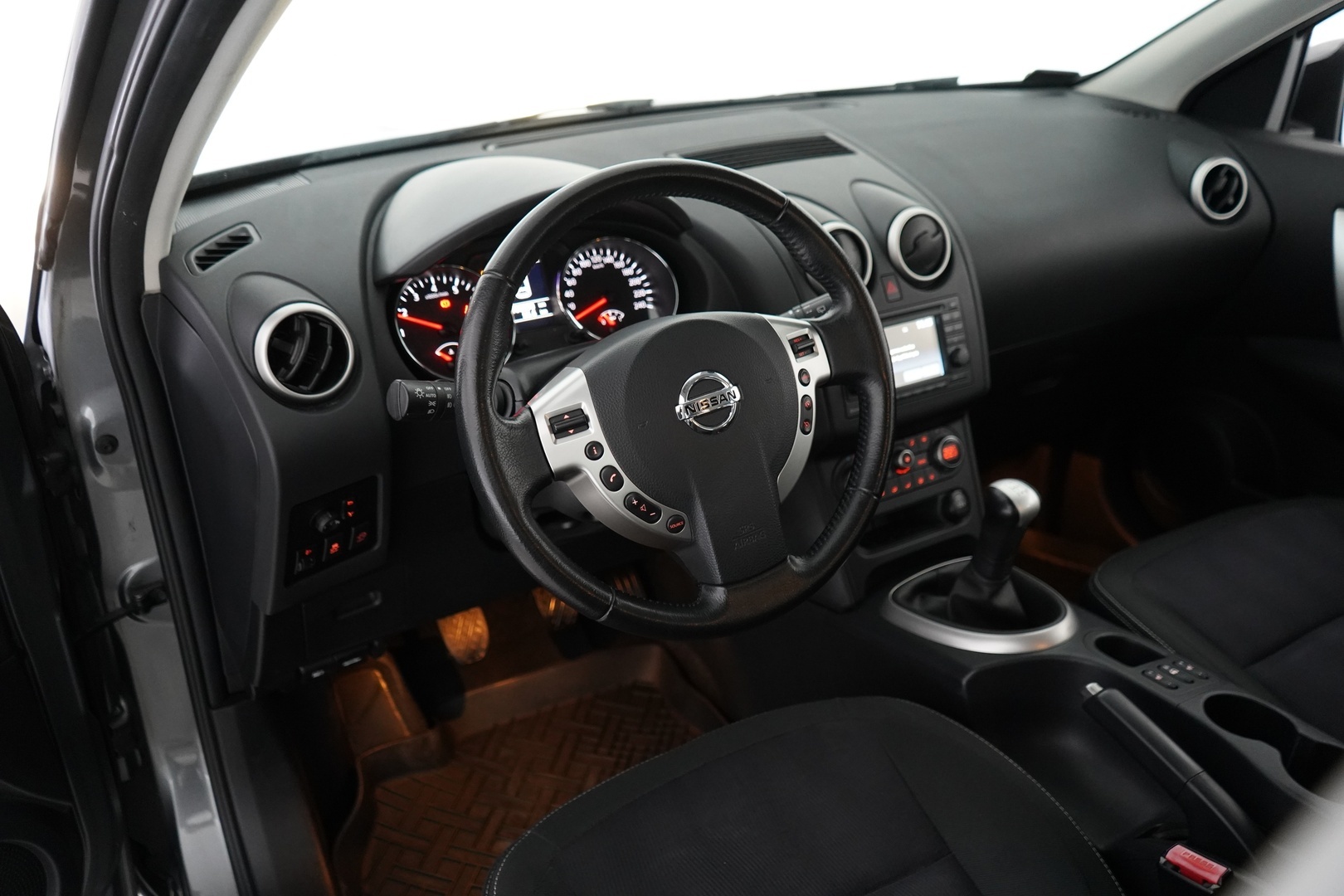 NISSAN Qashqai 2013