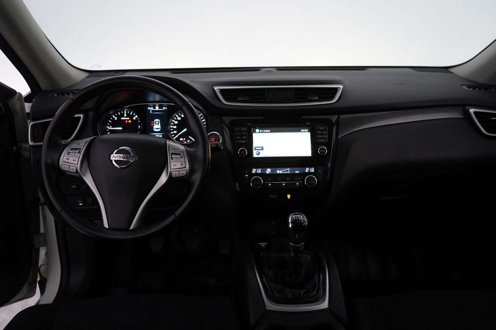 NISSAN X-Trail 2016