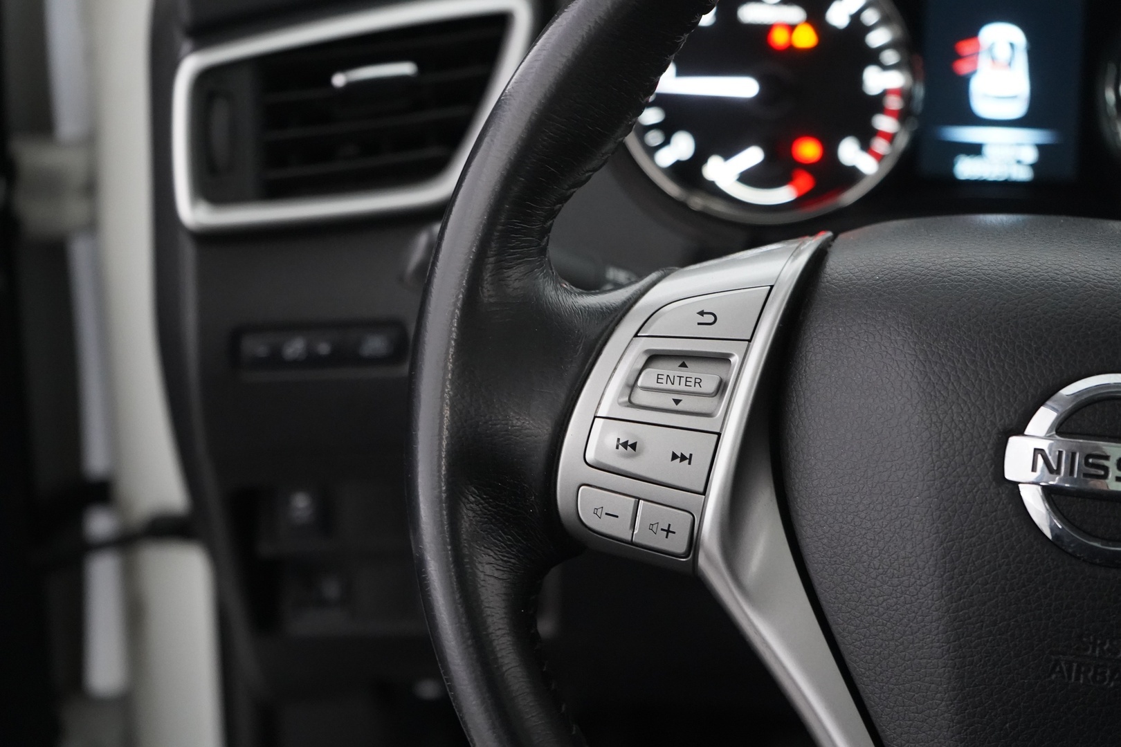 NISSAN X-Trail 2016