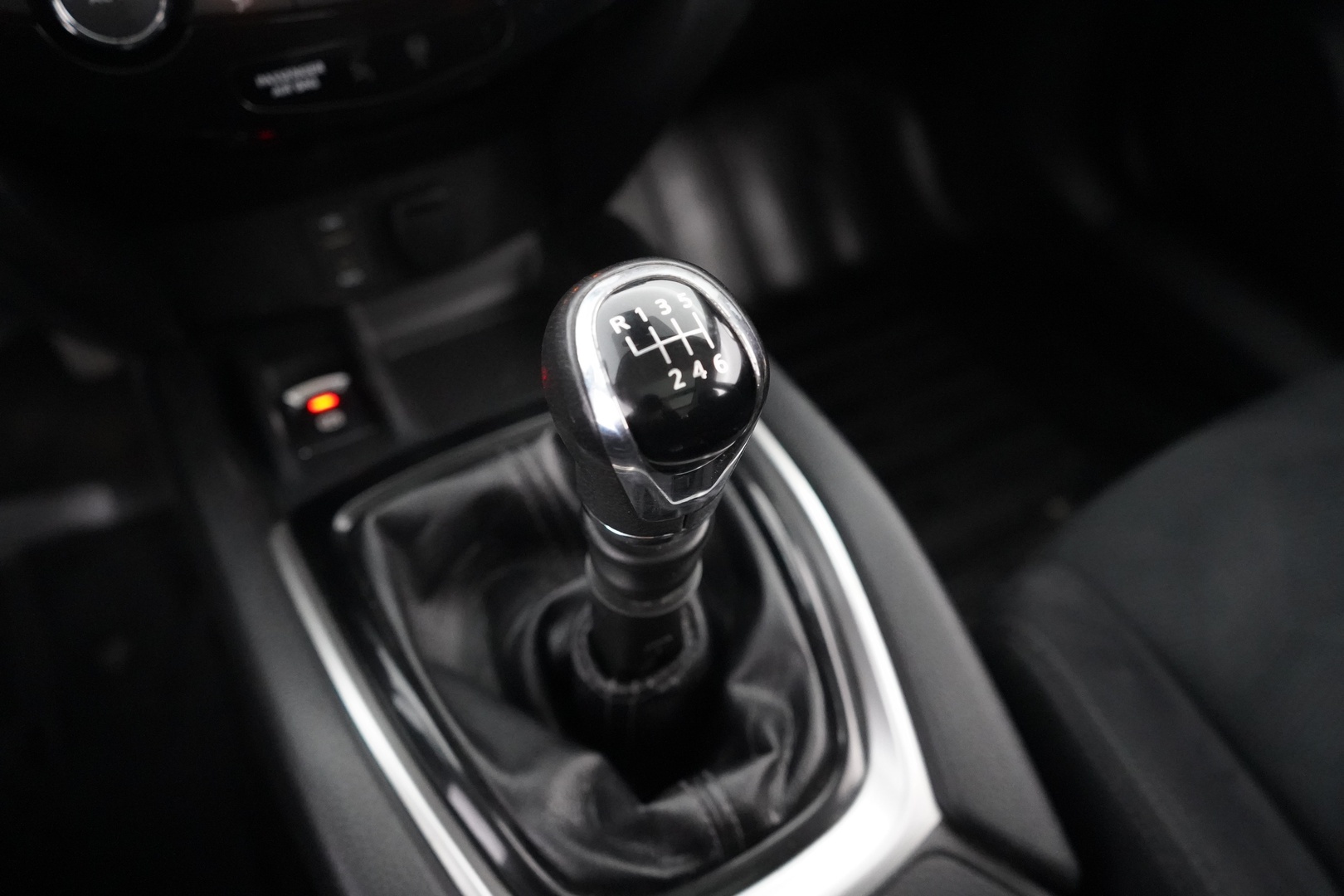 NISSAN X-Trail 2016