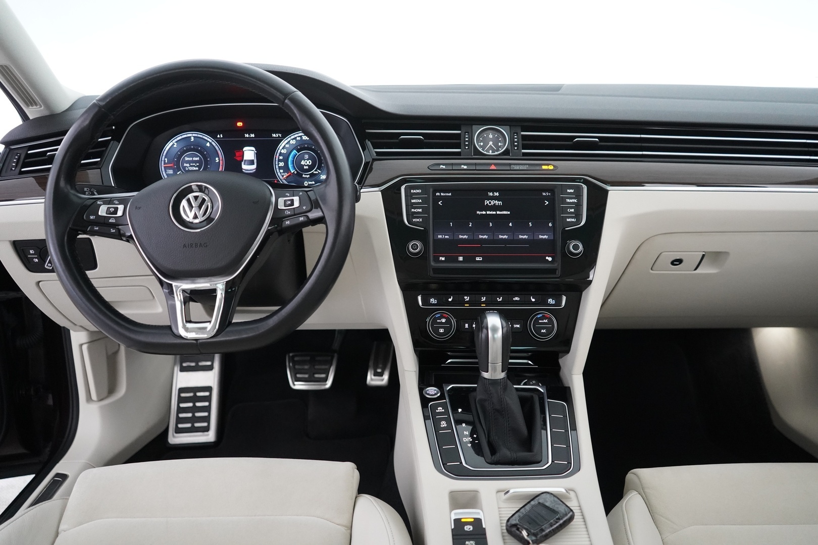 VOLKSWAGEN Passat 2015