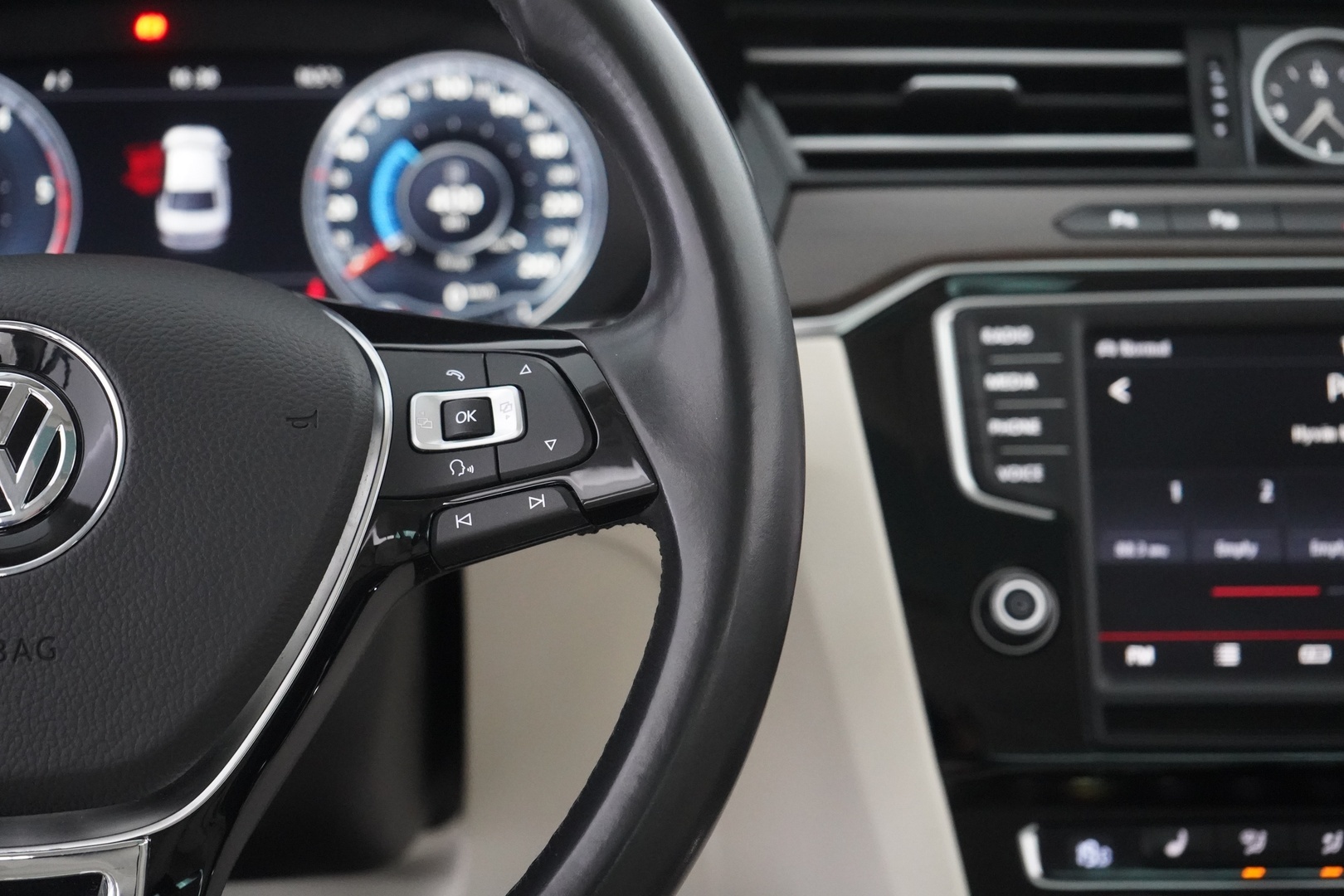 VOLKSWAGEN Passat 2015