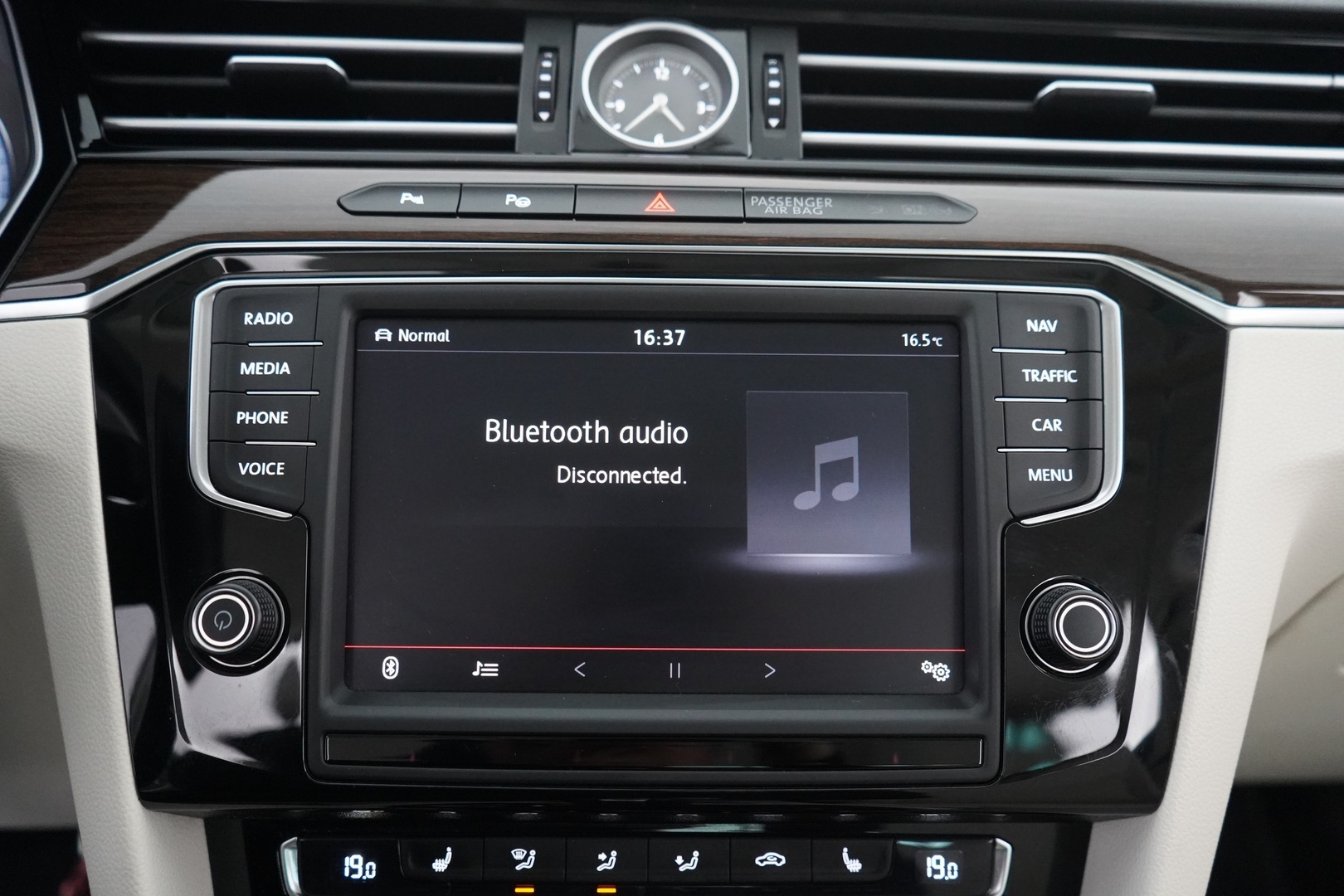 VOLKSWAGEN Passat 2015