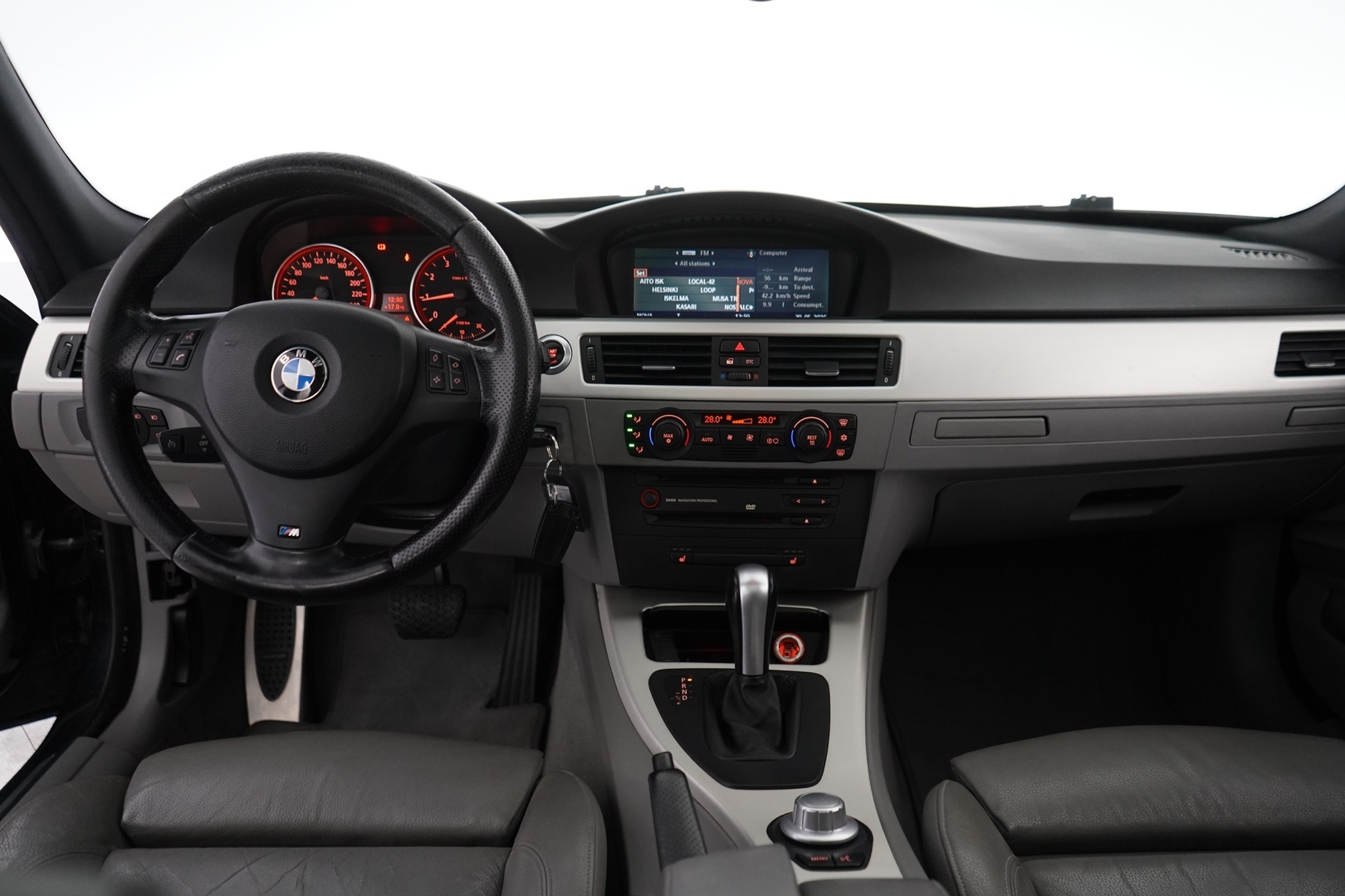 BMW 330 2006