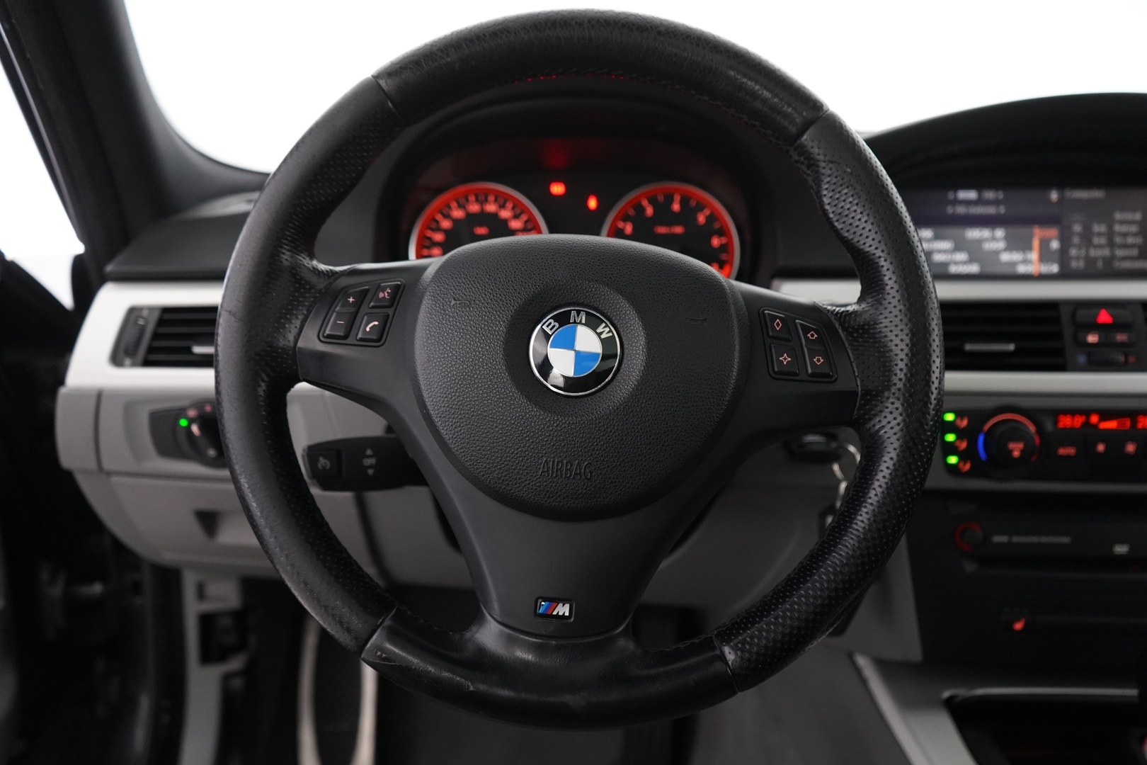BMW 330 2006