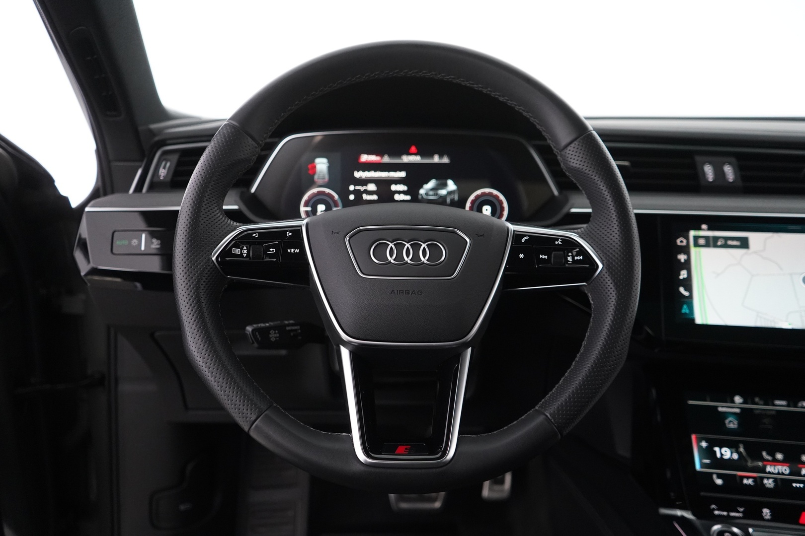 AUDI Q8 E-TRON 2024