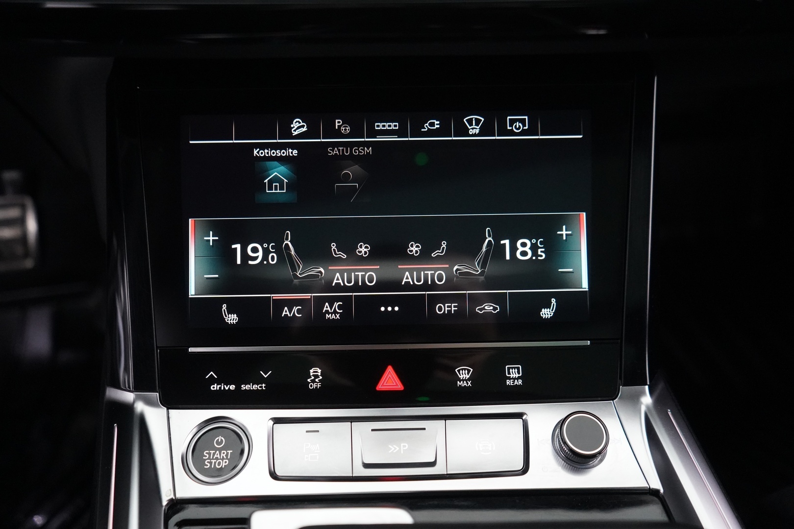 AUDI Q8 E-TRON 2024