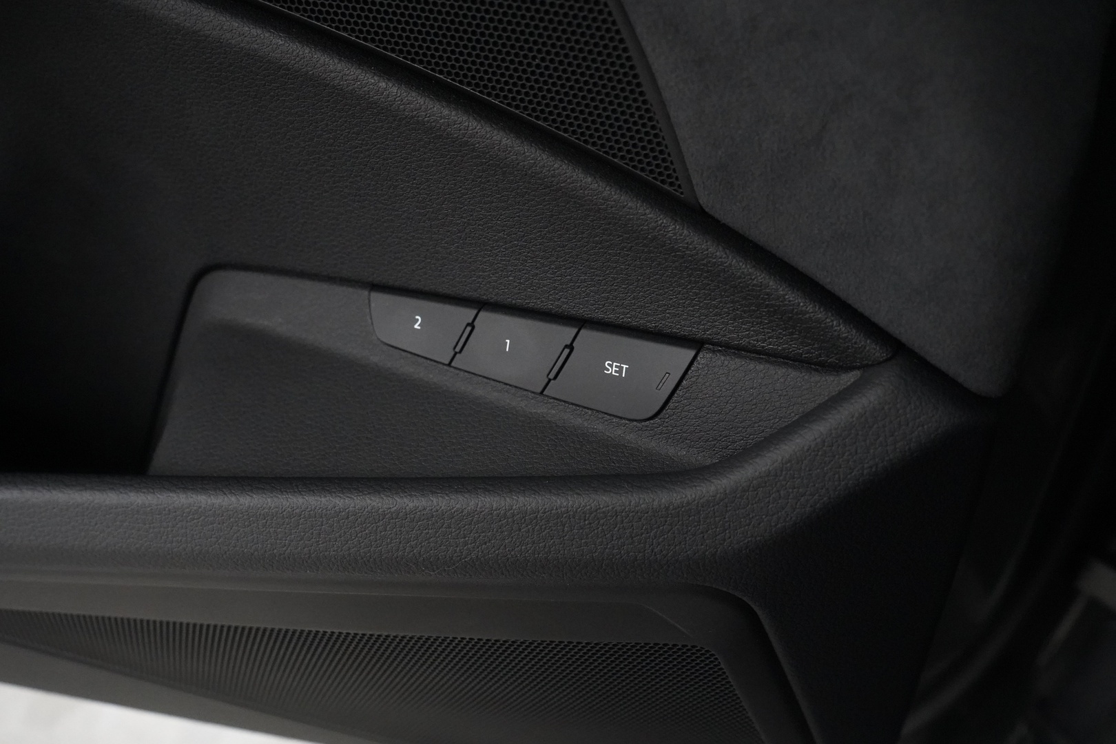 AUDI Q8 E-TRON 2024