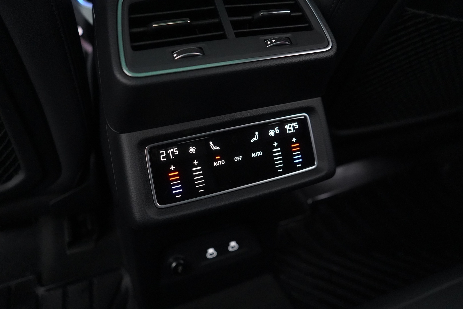 AUDI Q8 E-TRON 2024