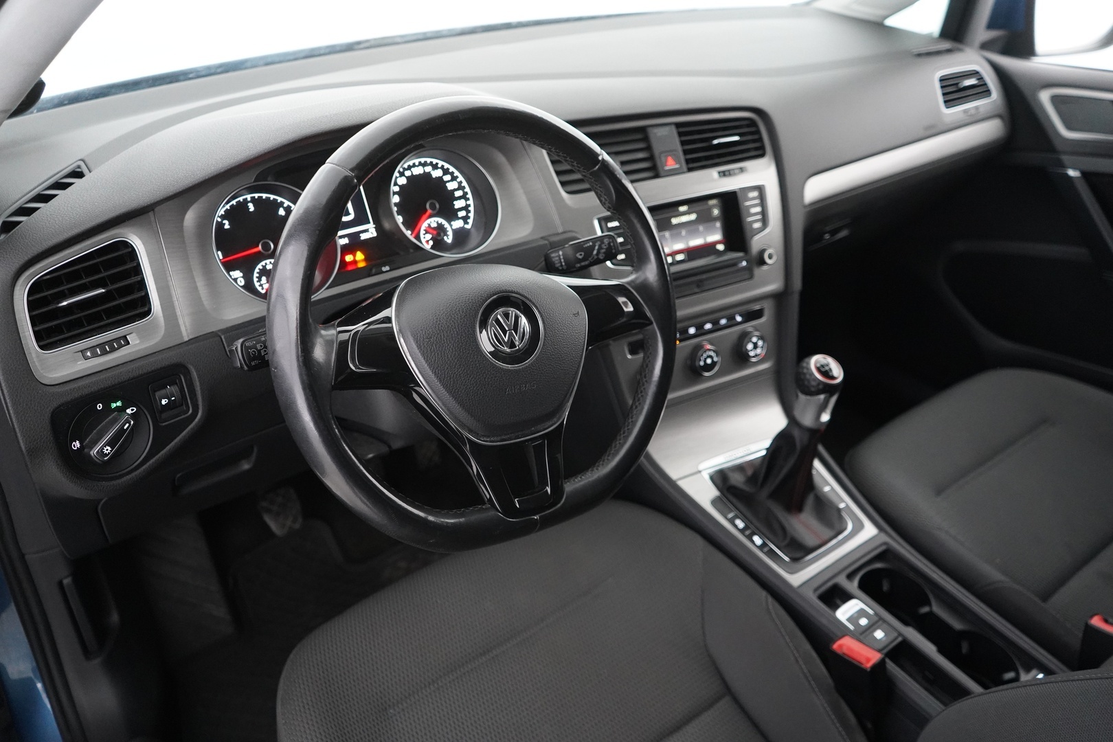 VOLKSWAGEN Golf 2014