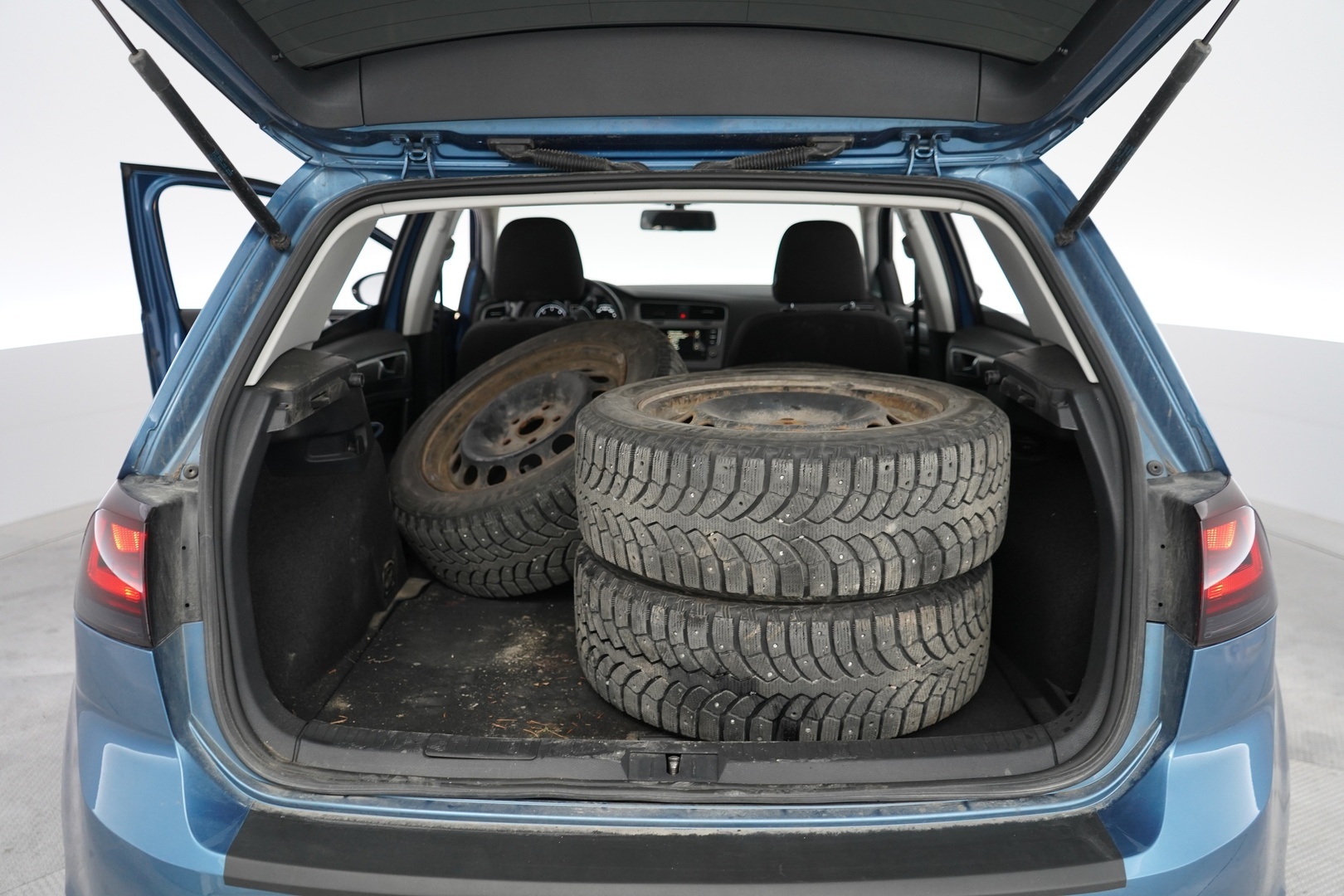 VOLKSWAGEN Golf 2014