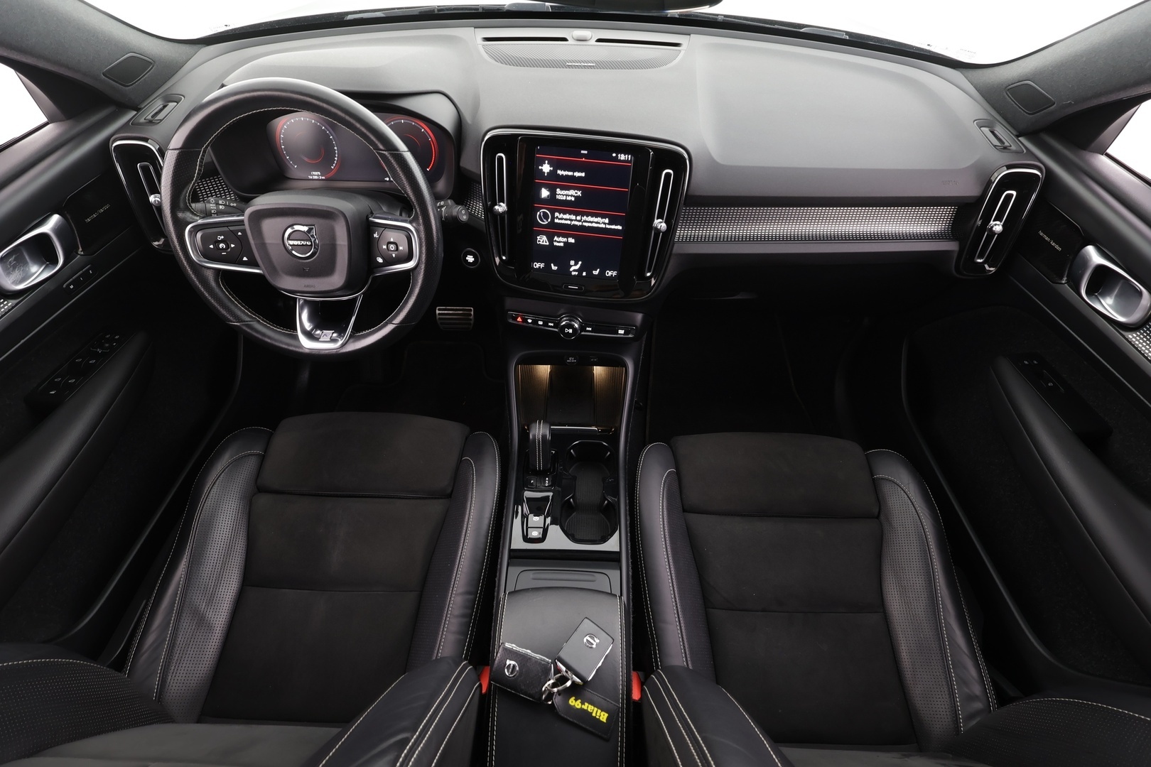 VOLVO XC40 2019