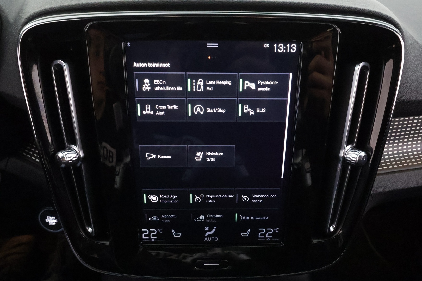 VOLVO XC40 2019