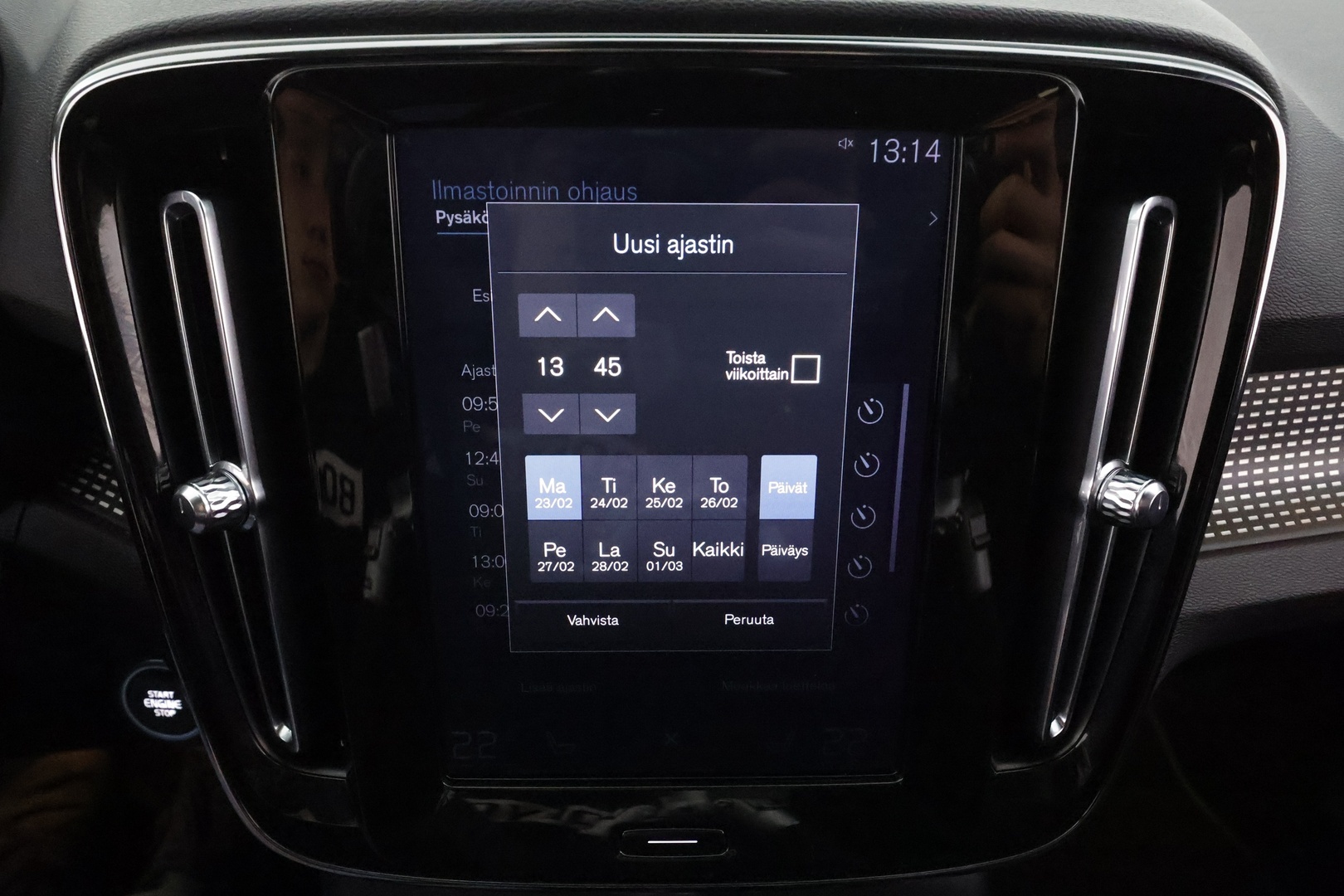VOLVO XC40 2019
