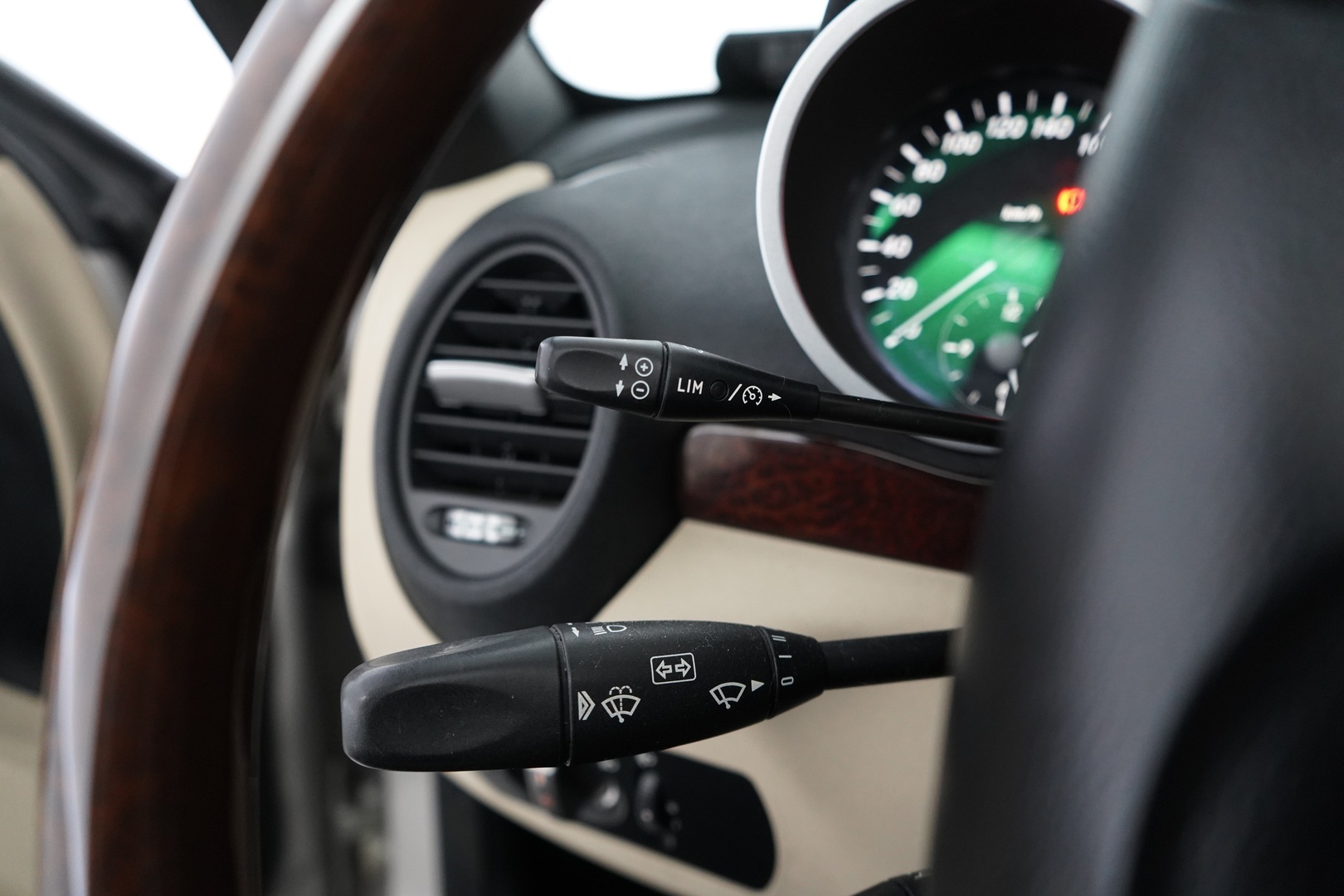 MERCEDES-BENZ SLK 2004