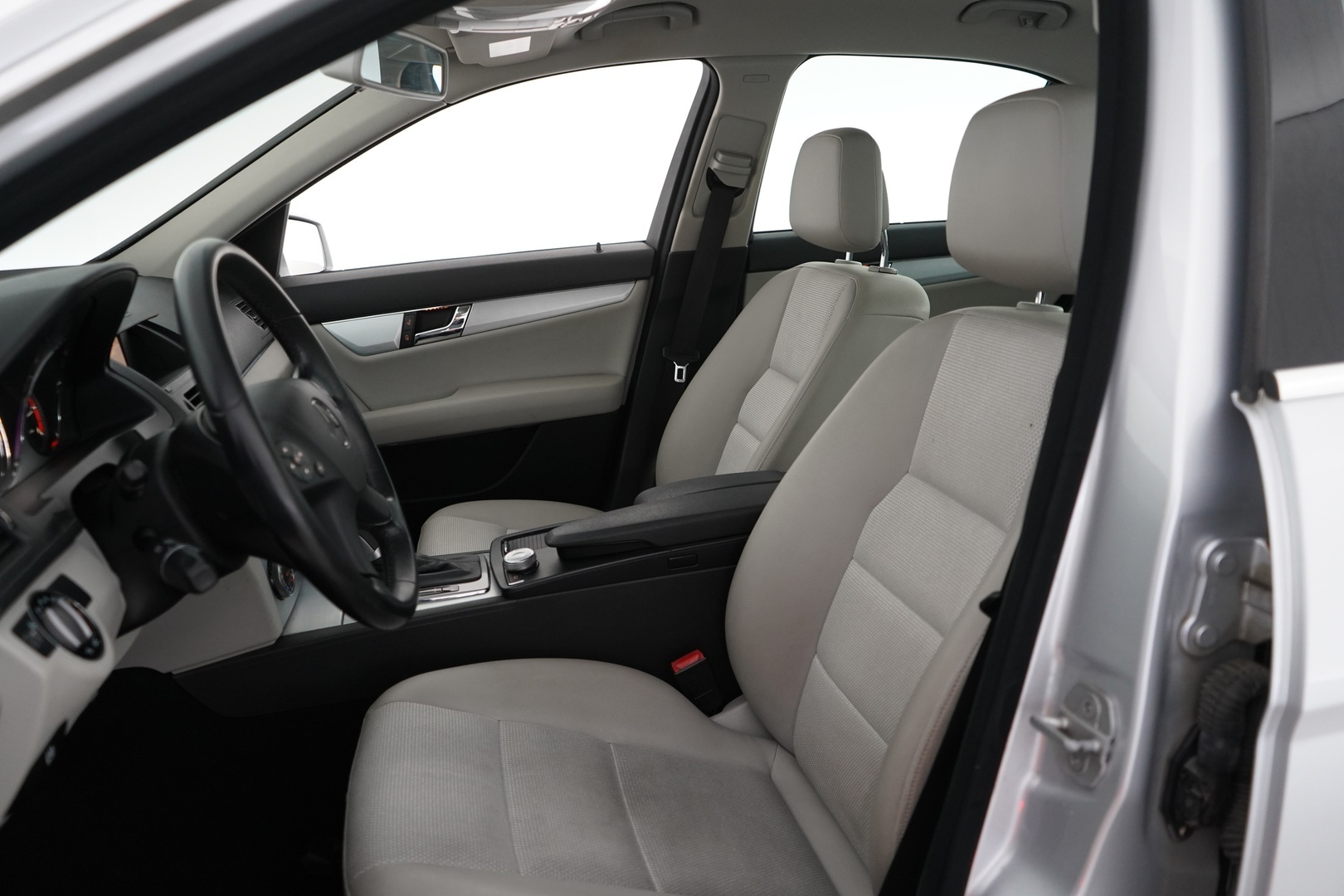 MERCEDES-BENZ C 2009