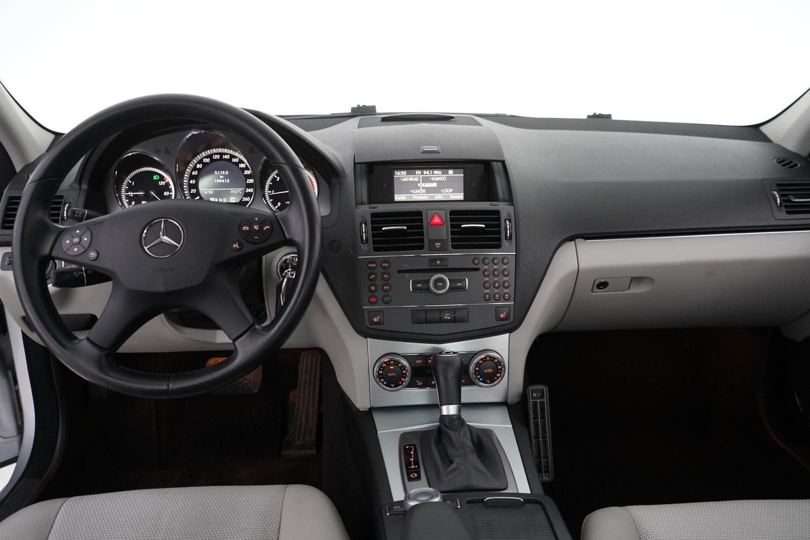 MERCEDES-BENZ C 2009