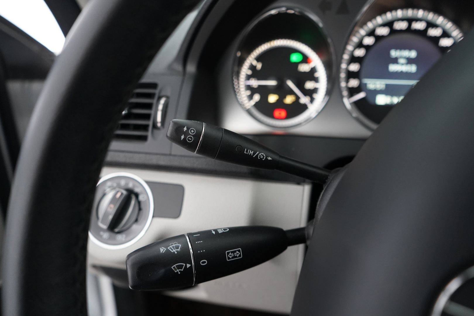 MERCEDES-BENZ C 2009