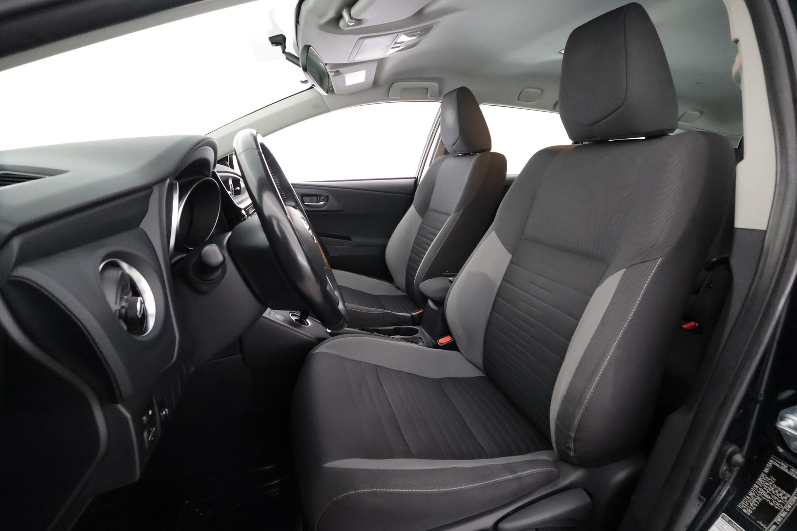 TOYOTA Auris 2017