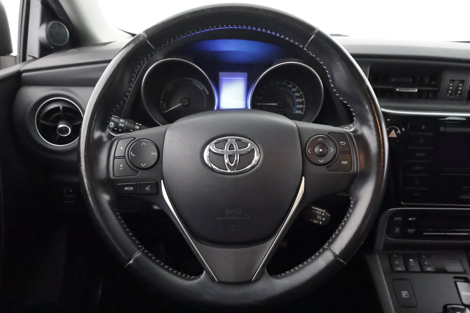 TOYOTA Auris 2017