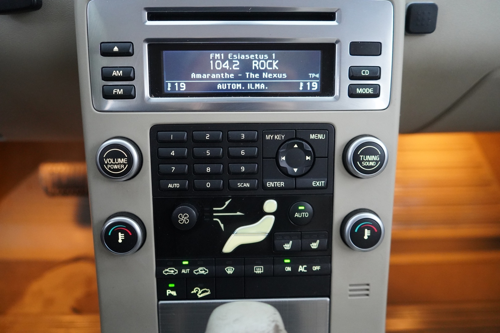 VOLVO XC70 2007