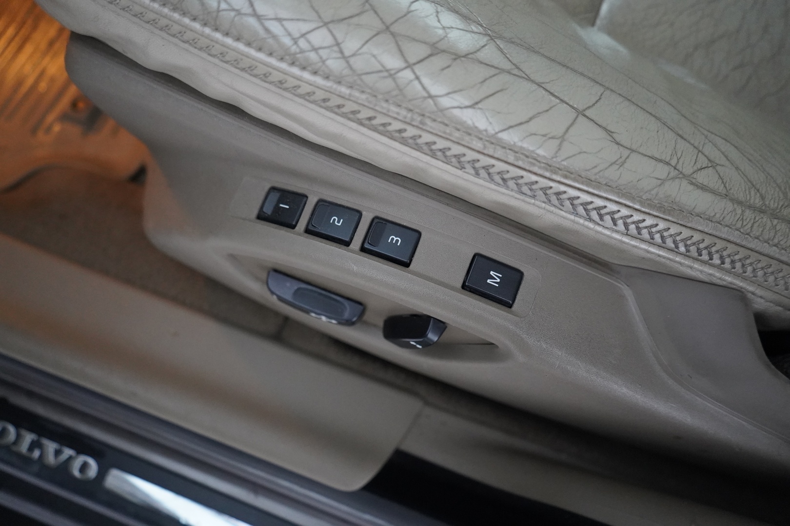 VOLVO XC70 2007