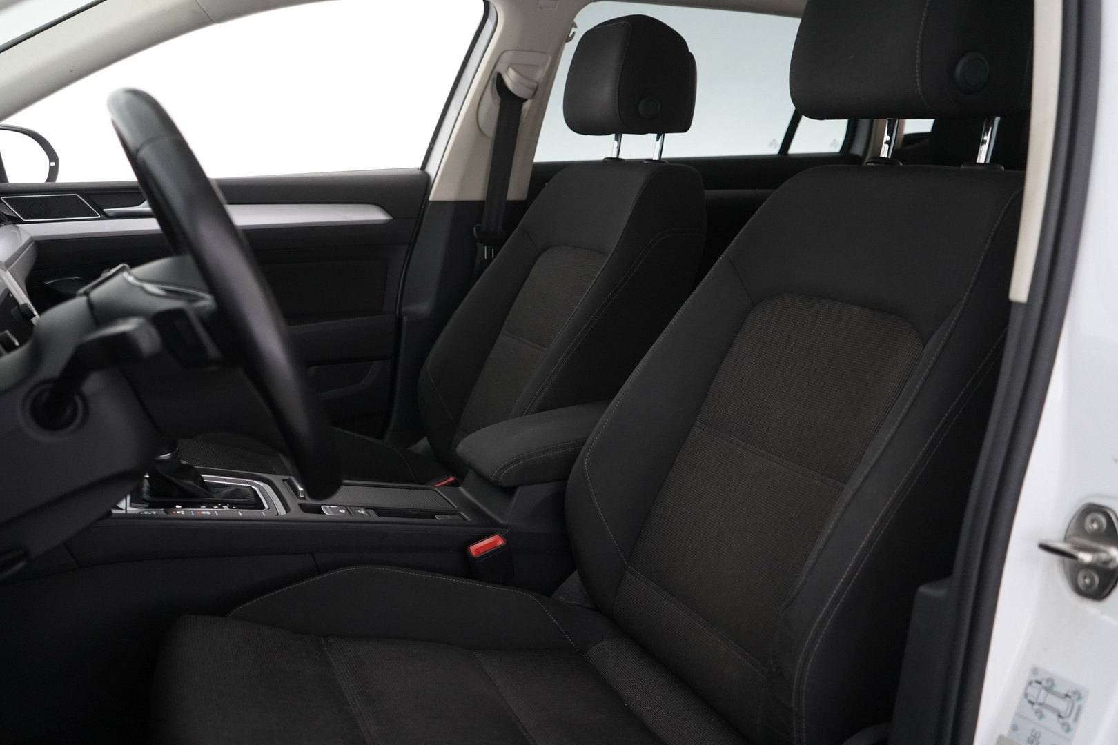 VOLKSWAGEN Passat 2019