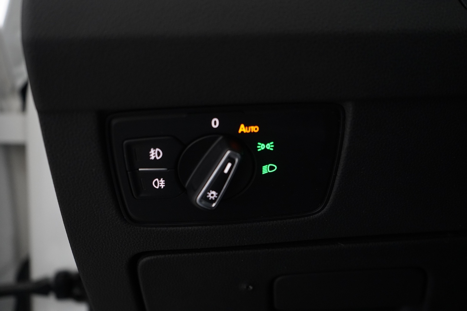 VOLKSWAGEN Passat 2019