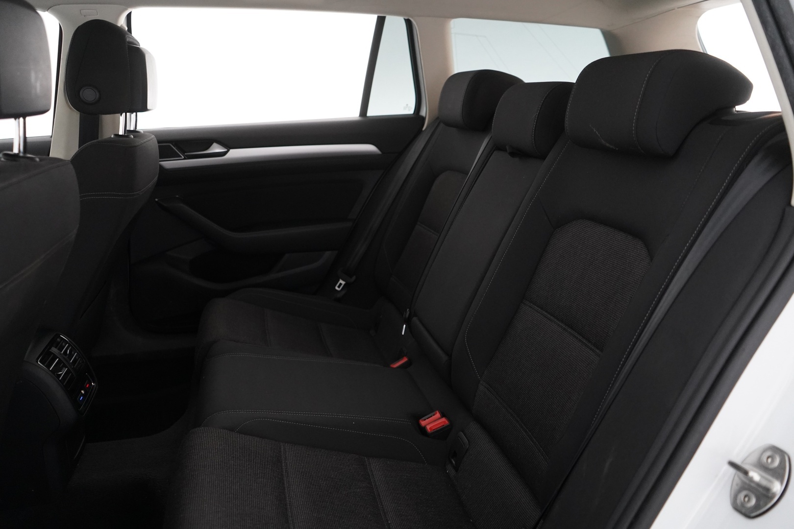 VOLKSWAGEN Passat 2019