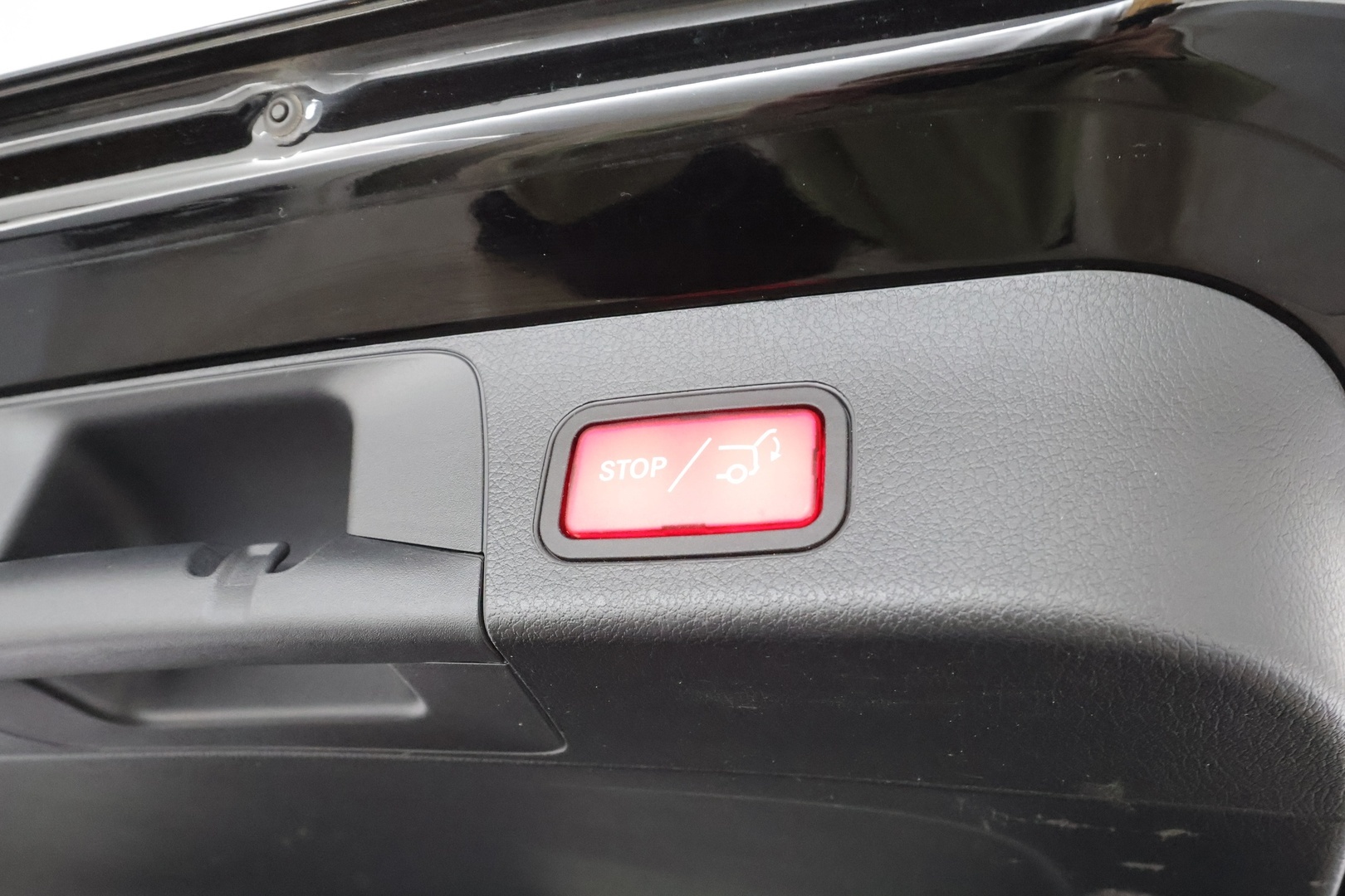 MERCEDES-BENZ GLB 2022