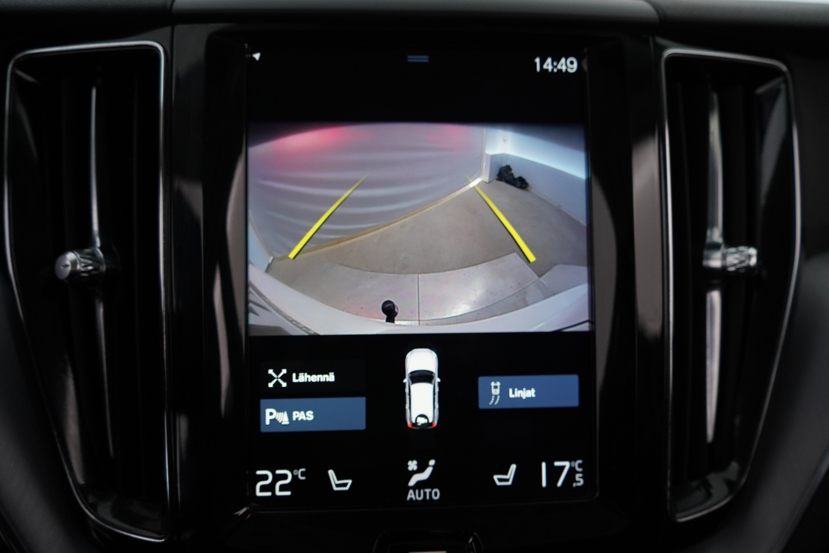 VOLVO XC60 2019