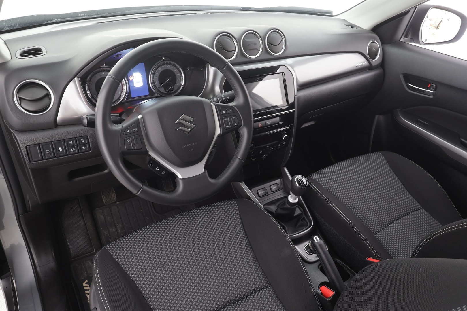 SUZUKI Vitara 2024