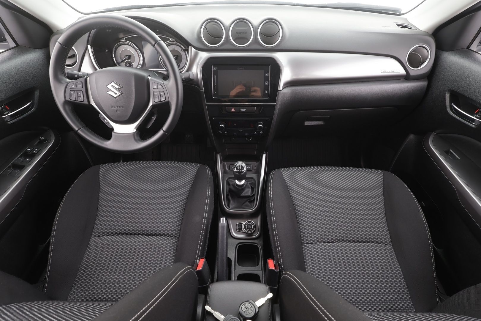 SUZUKI Vitara 2024