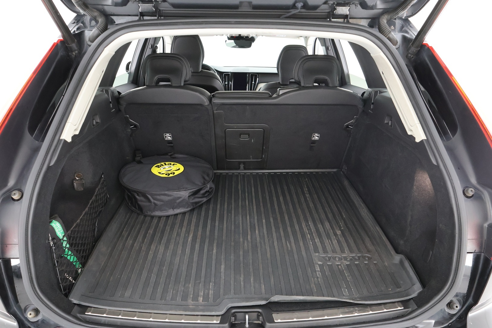 VOLVO XC60 2021