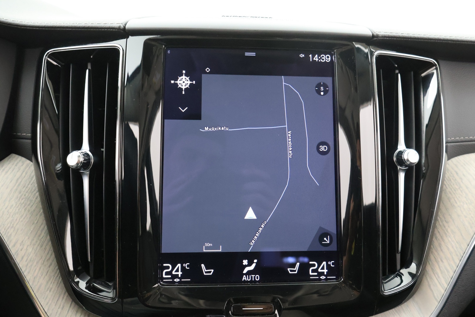 VOLVO XC60 2021