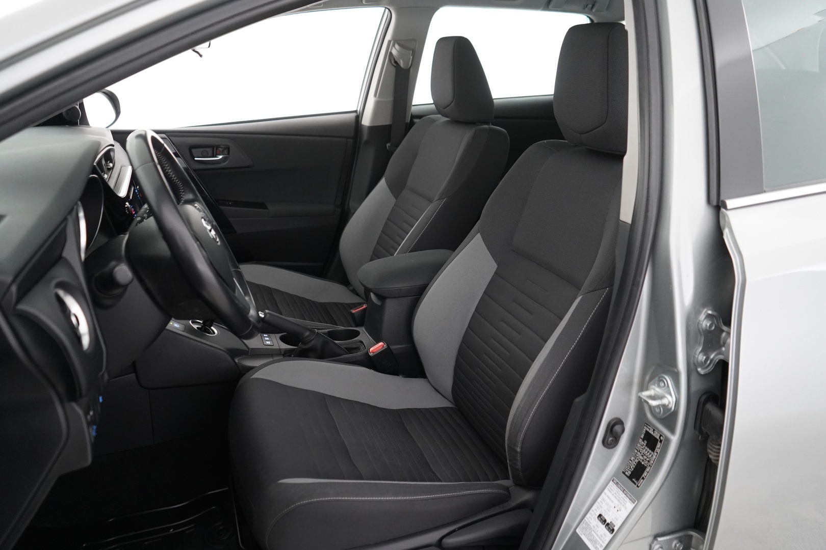 TOYOTA Auris 2017