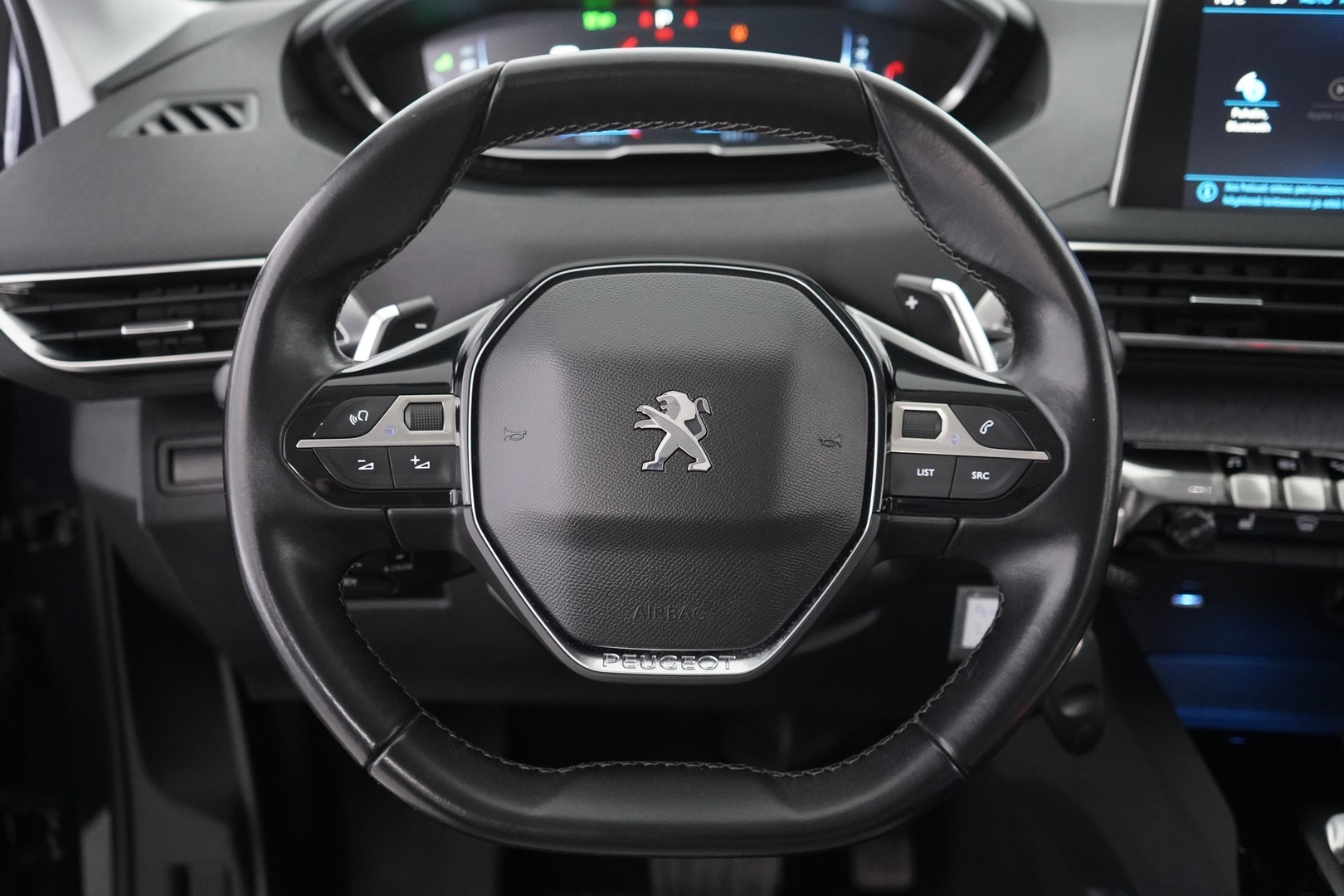 PEUGEOT 3008 2017