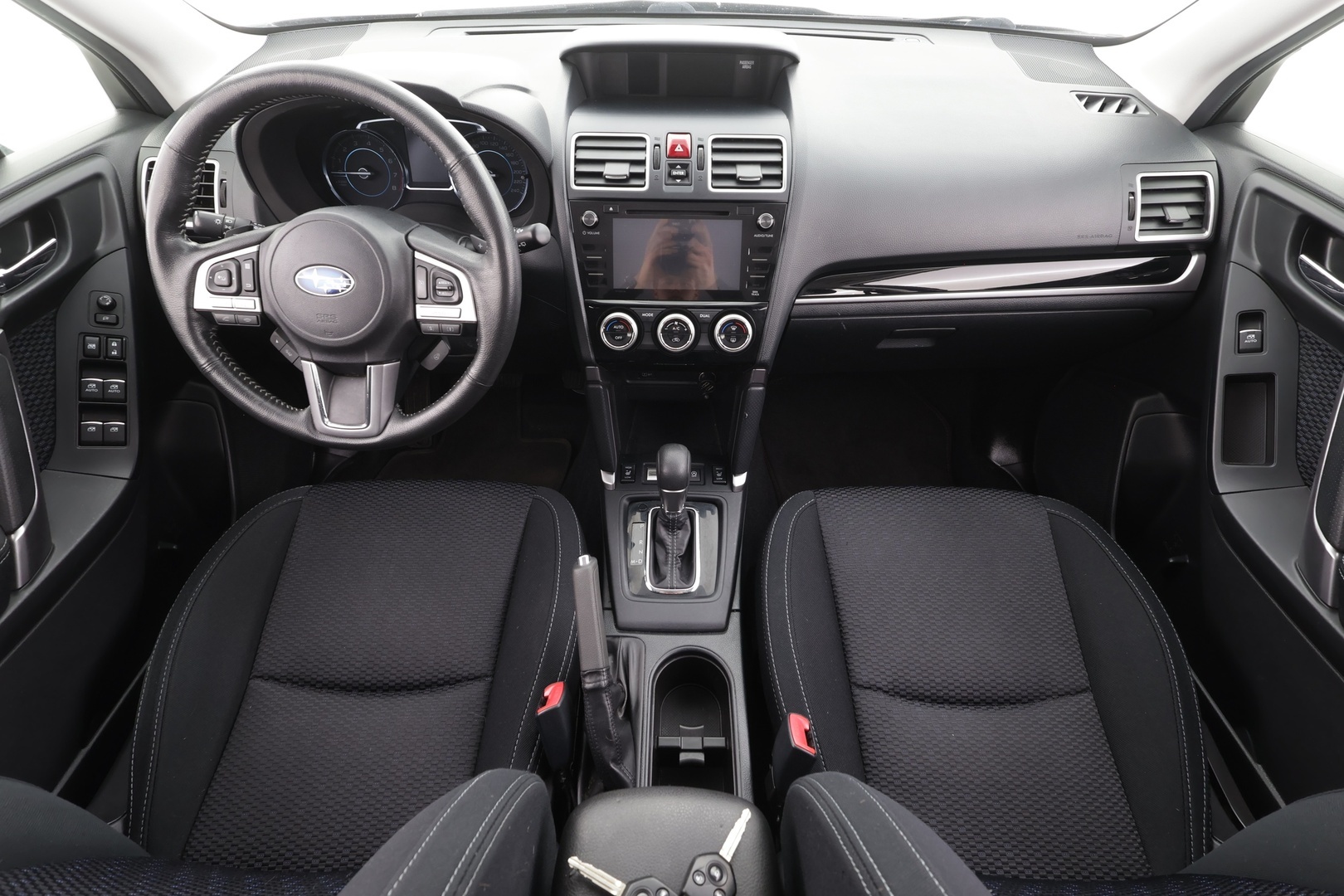 SUBARU Forester 2018