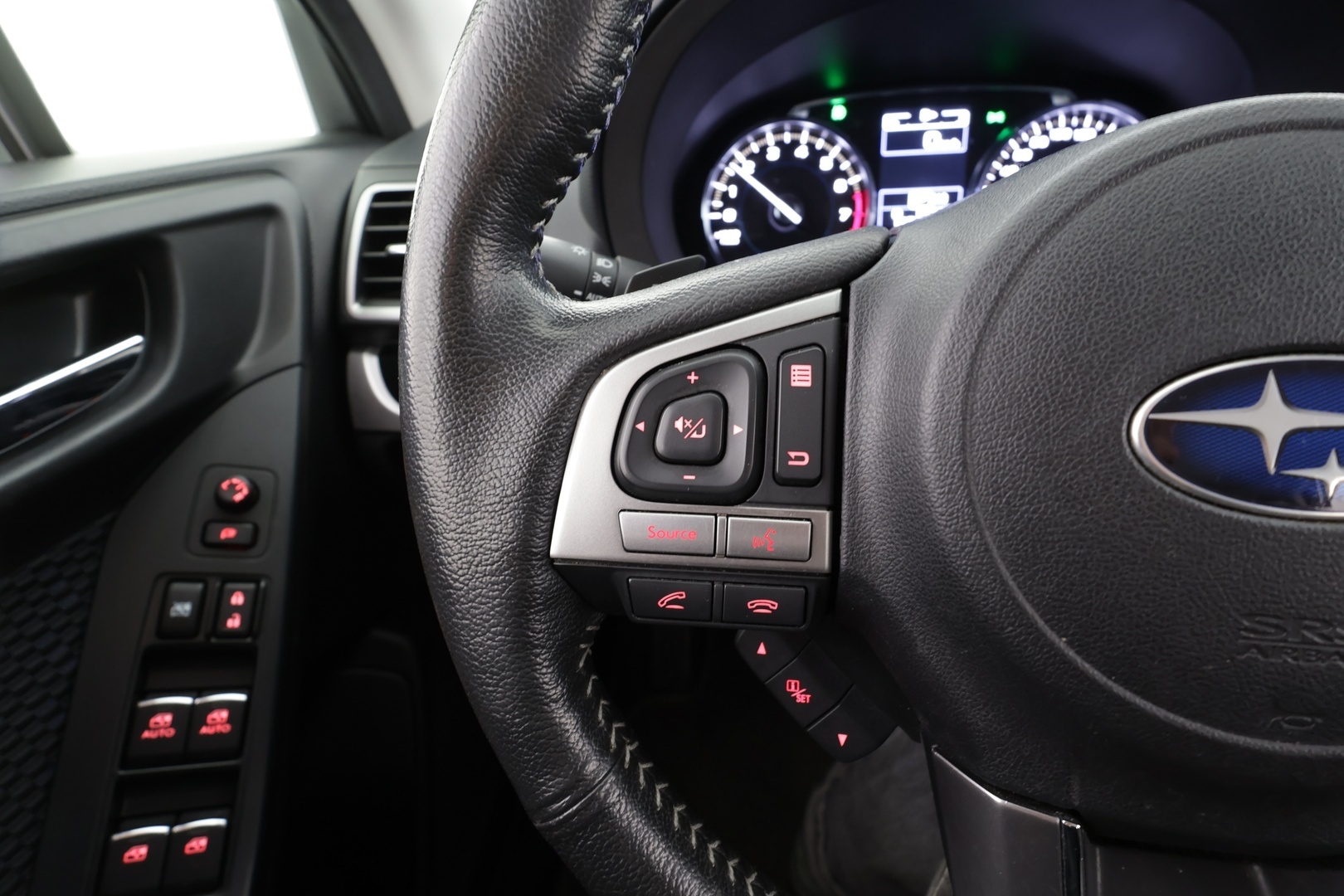 SUBARU Forester 2018