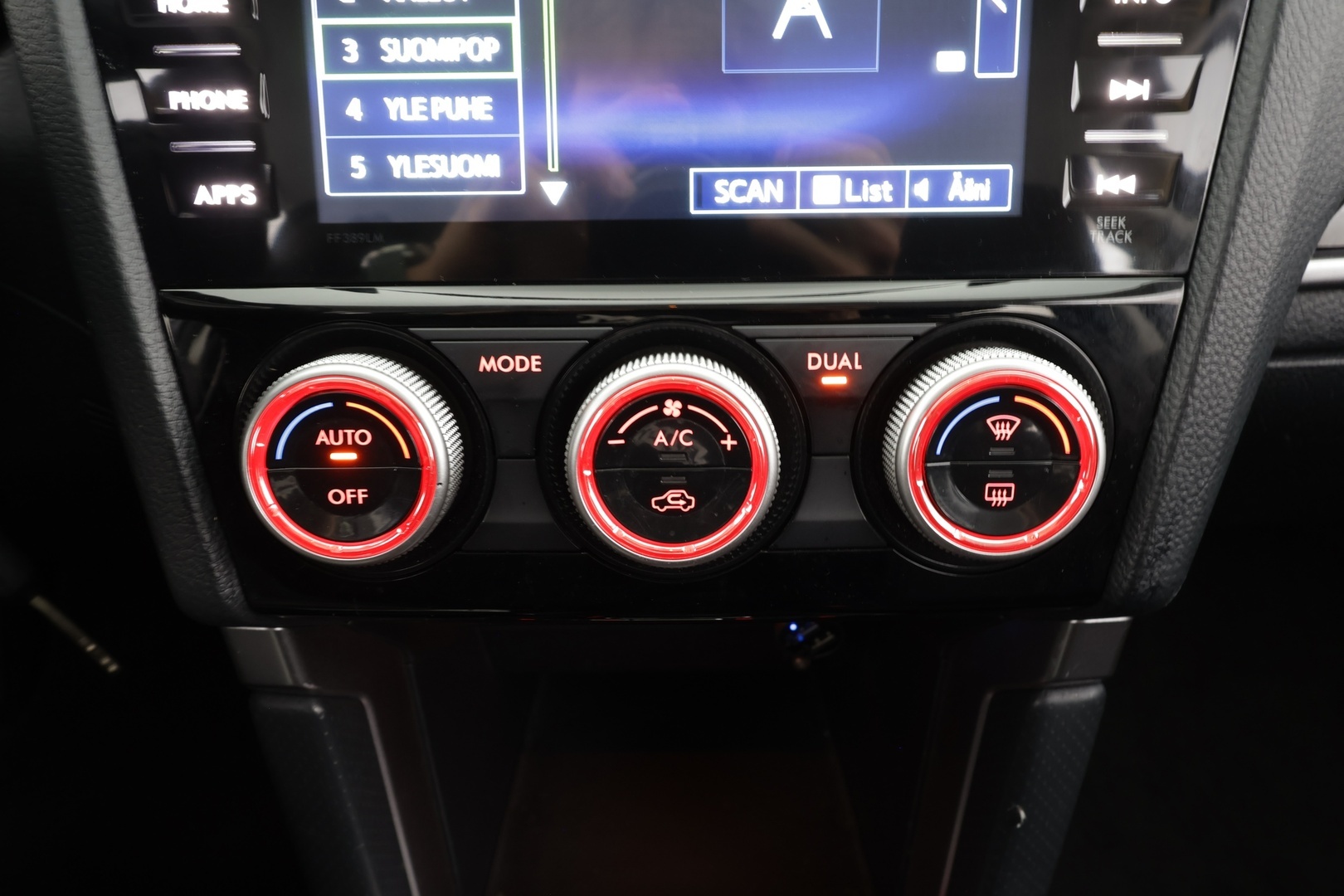 SUBARU Forester 2018