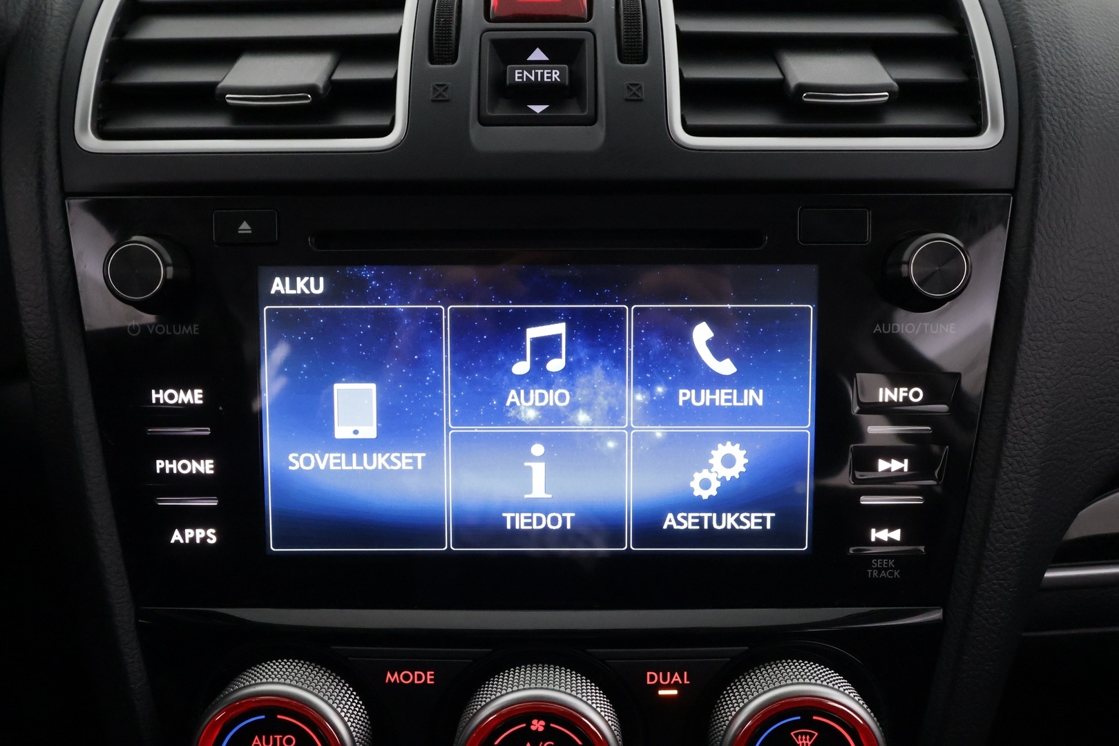 SUBARU Forester 2018