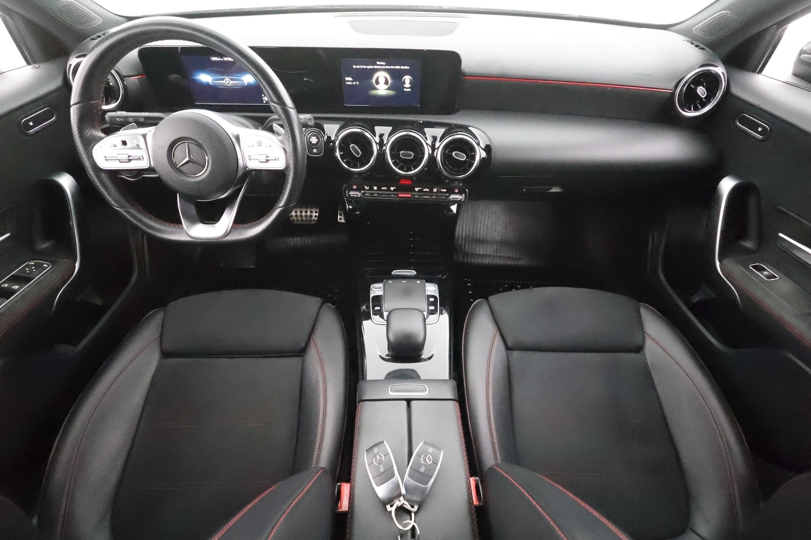 MERCEDES-BENZ A 2019