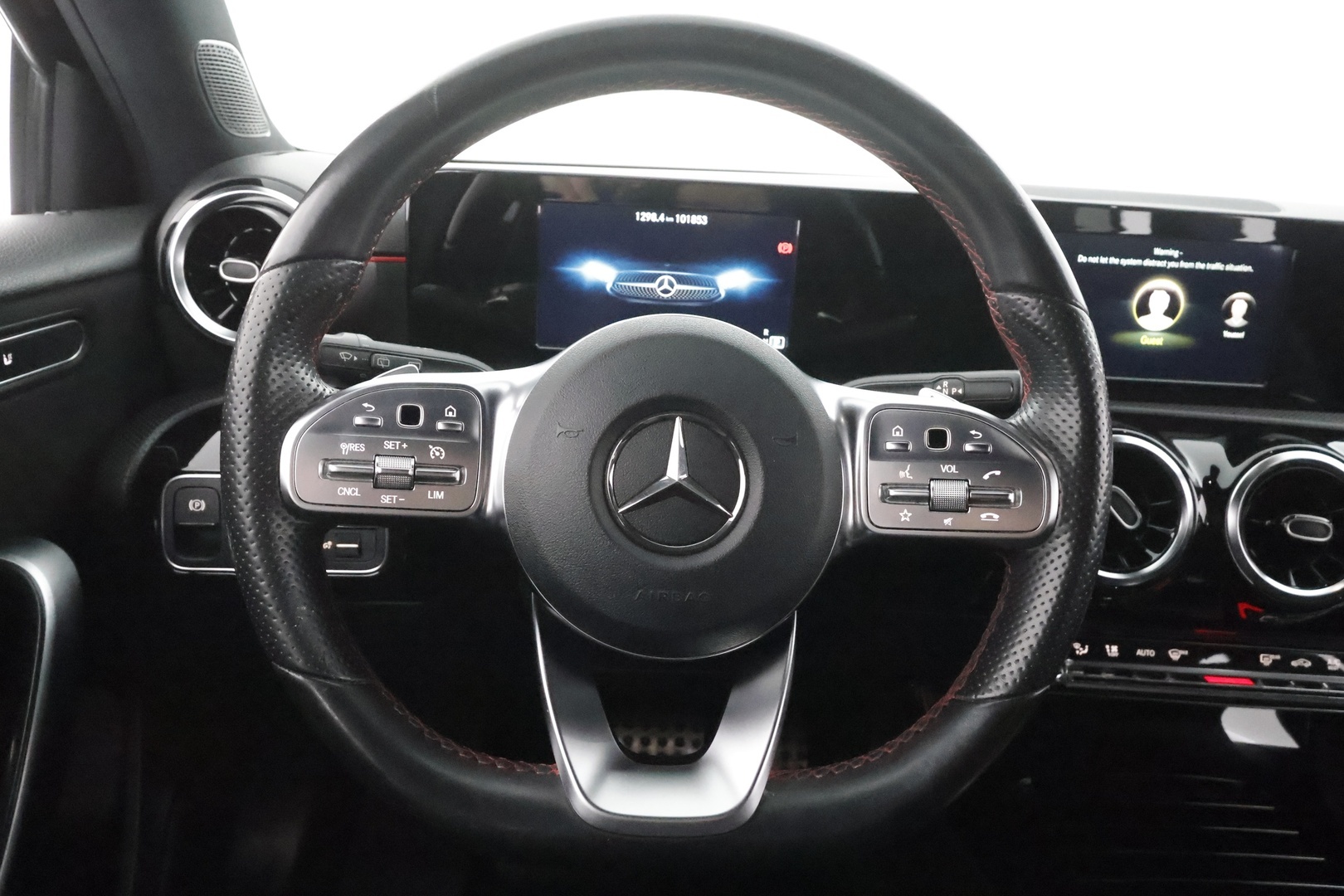 MERCEDES-BENZ A 2019