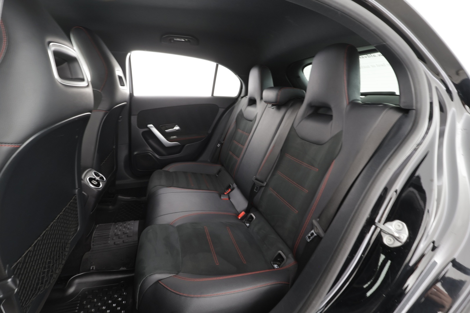 MERCEDES-BENZ A 2019
