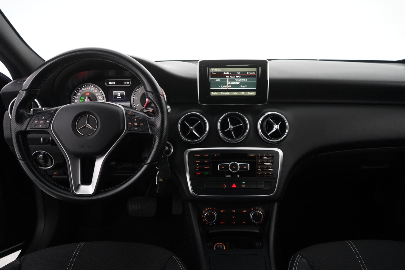 MERCEDES-BENZ A 2014