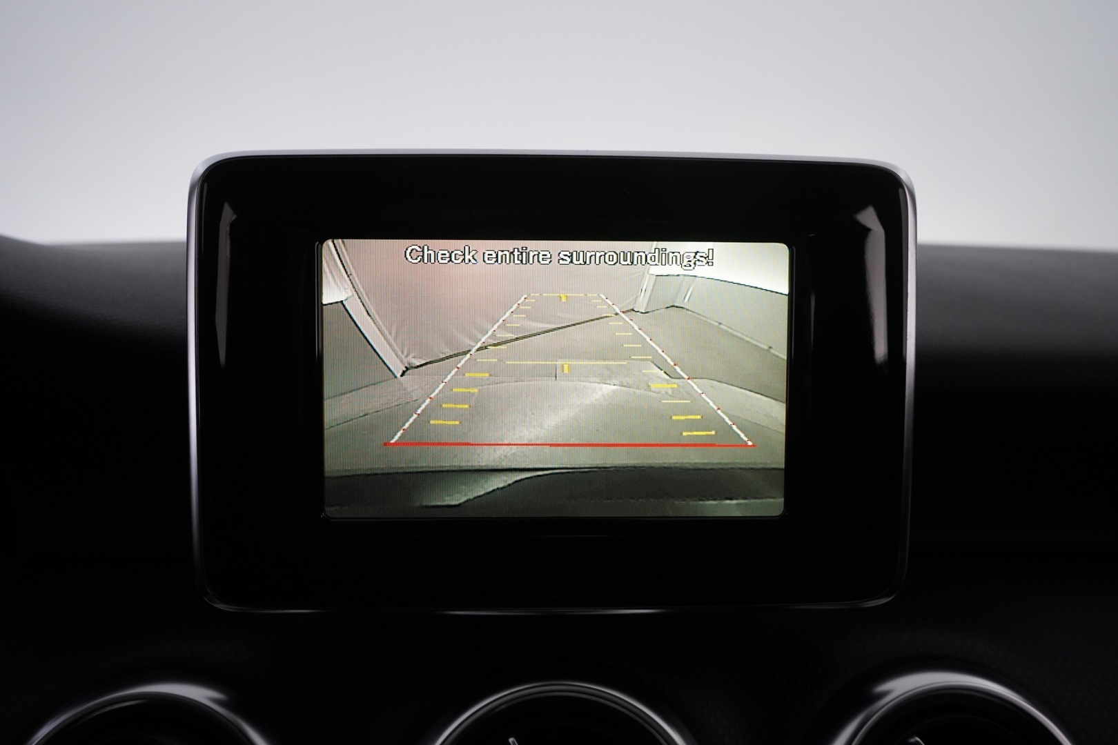 MERCEDES-BENZ A 2014