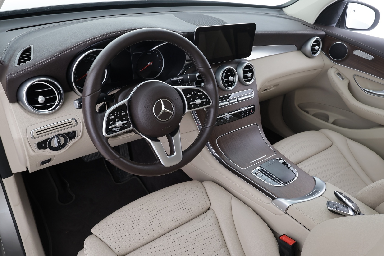 MERCEDES-BENZ GLC 2021